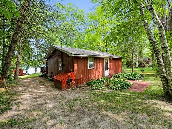 27825 Lakelawn Dr, Lindstrom, MN 55045 | MLS #6084591 | Zillow