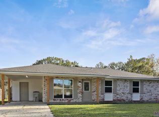 910 Southwest Dr, Baker, LA 70714