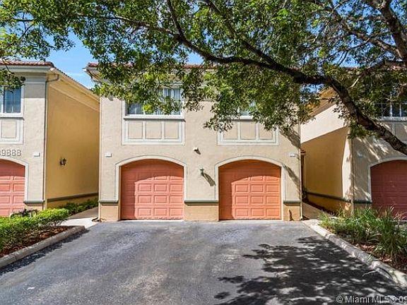 2nd image of 2474 Centergate Dr APT 205
