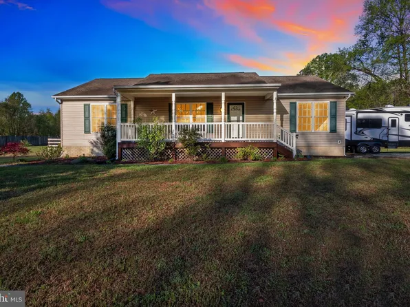 8116 Hobson Ln, King George, VA 22485