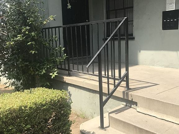 3rd image of 5413 Fernwood Ave