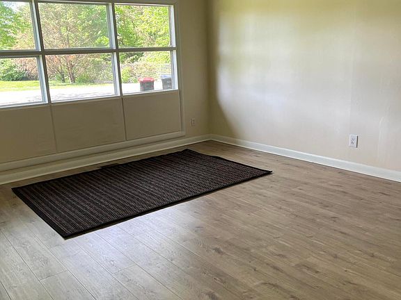 2nd image of 3014 Boaires Ln