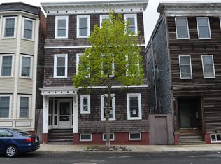 11 I St #1, Boston, MA 02127