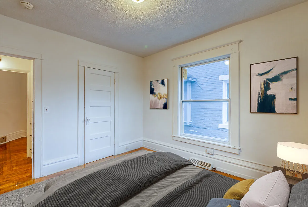 2 bed, 1350 sqft, $975 — Photo 4