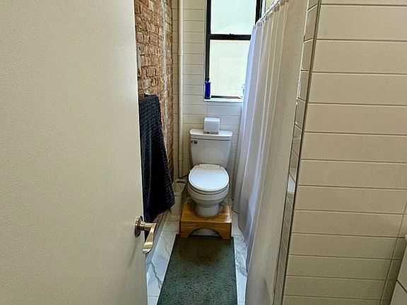 5th image of 92 Wadsworth Ave #17