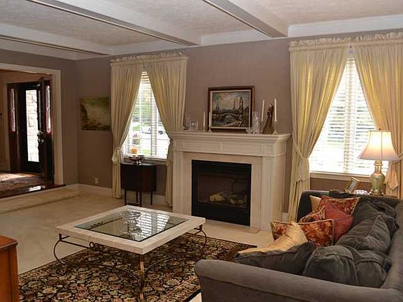 5th image of 1253 E Hillwood Cir