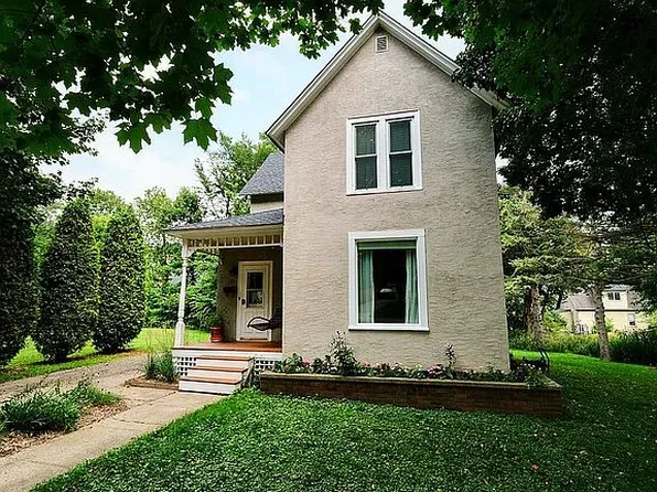 104 Plum St N, Northfield, MN 55057