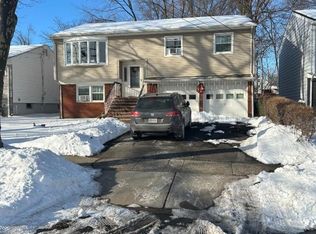 211 E 10Th Ave, Roselle Boro, NJ 07203