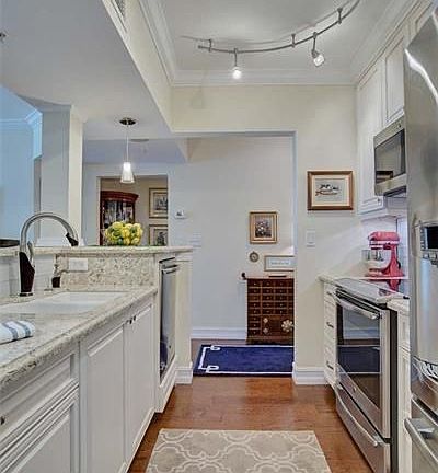 5th image of 3020 NE 32nd Ave APT 404
