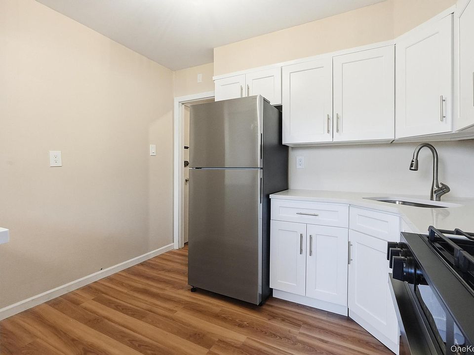 1st image of 4060 Jerusalem Avenue #1D