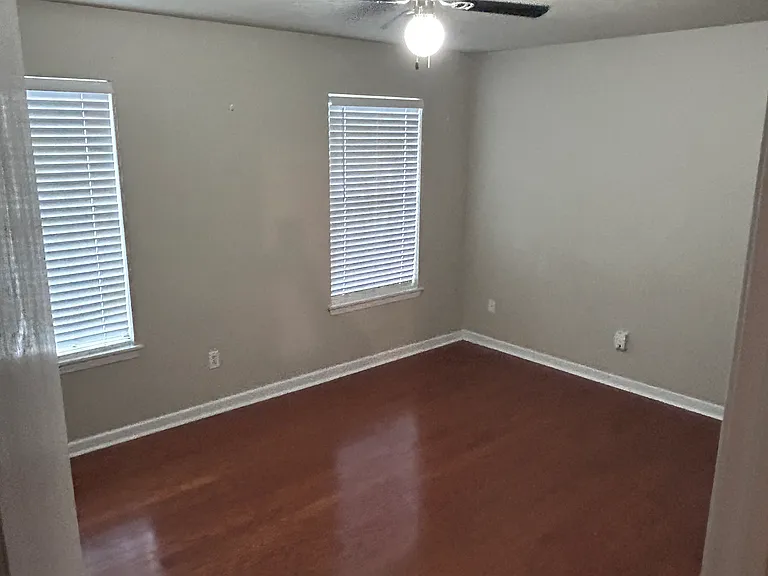 515 Del Cir — Photo 5