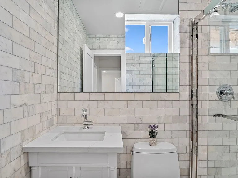 Ocean Beach Living | Modern 2Bd/2Ba | Laundry in-unit — Photo 47