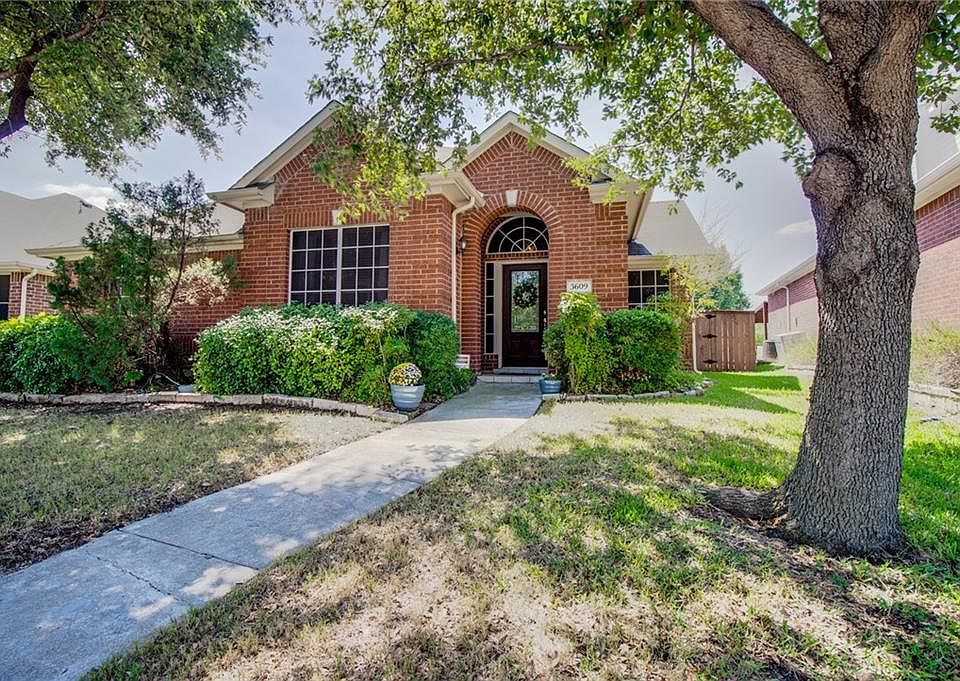 1st image of 3609 Stockton Dr