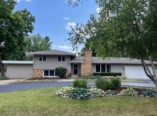 2317 W Memorial Dr, Janesville, WI 53548