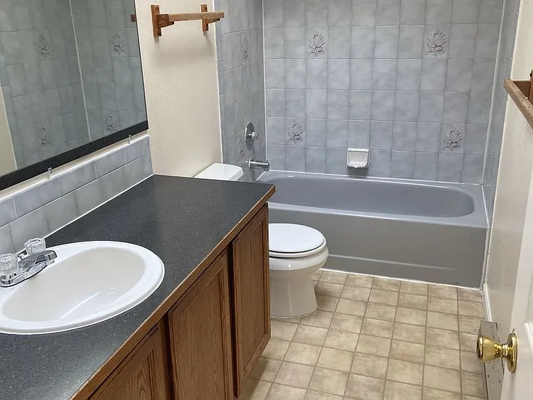 3503 E Clover Park Ave — Photo 8
