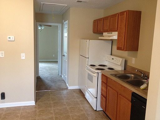 2nd image of 1738 Hanover St APT 2214