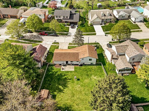 4th image of 5696 Greendale Dr