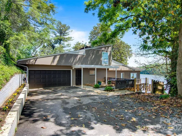 6664 Lake Shore Dr, Hickory, NC 28601