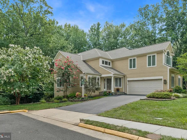 1322 Pavilion Club Way, Reston, VA 20194