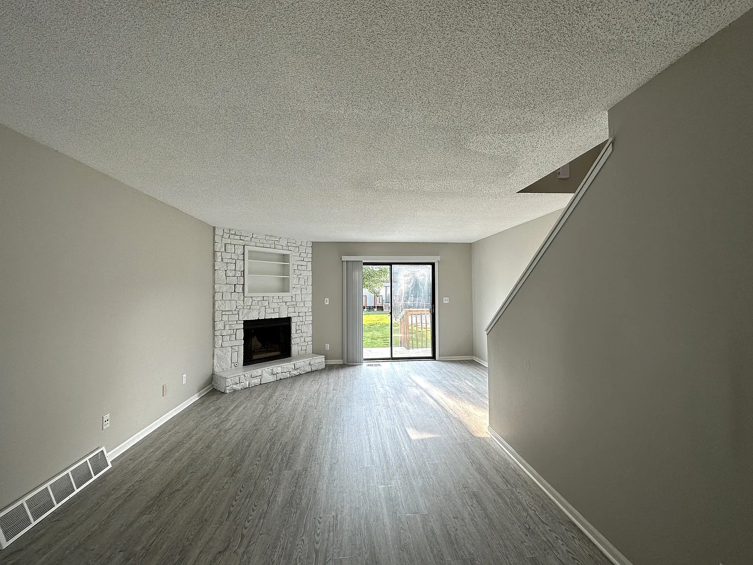 Princeton Court — Photo 2