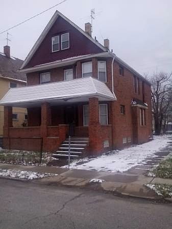 1st image of 10922 Woodstock Ave