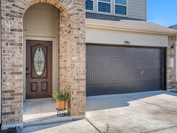 2nd image of 3905 Black Granite Dr