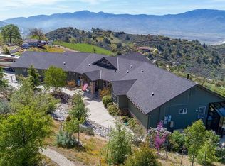 26320 Oakflat Dr, Tehachapi, CA 93561