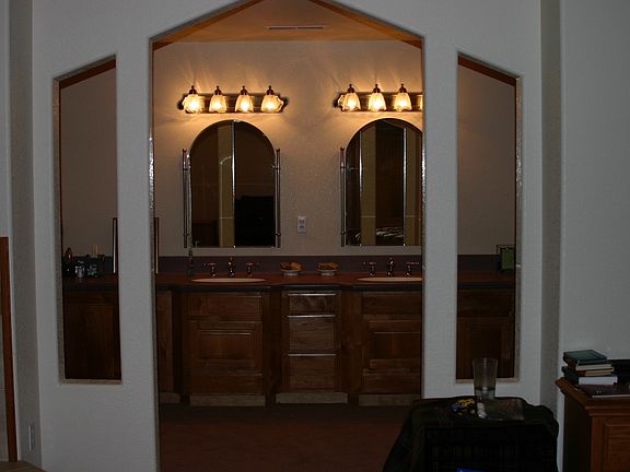 Master bed sink area