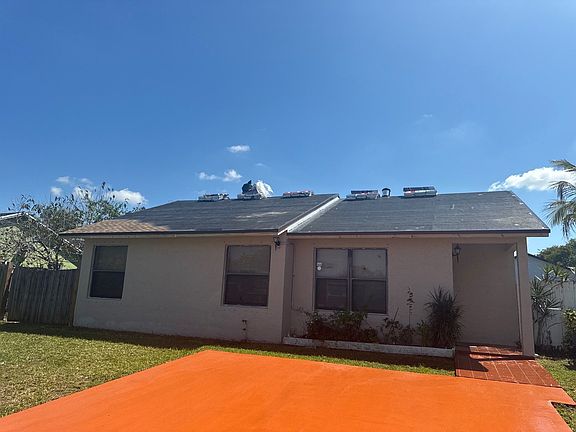 3rd image of 16110 SW 300th St