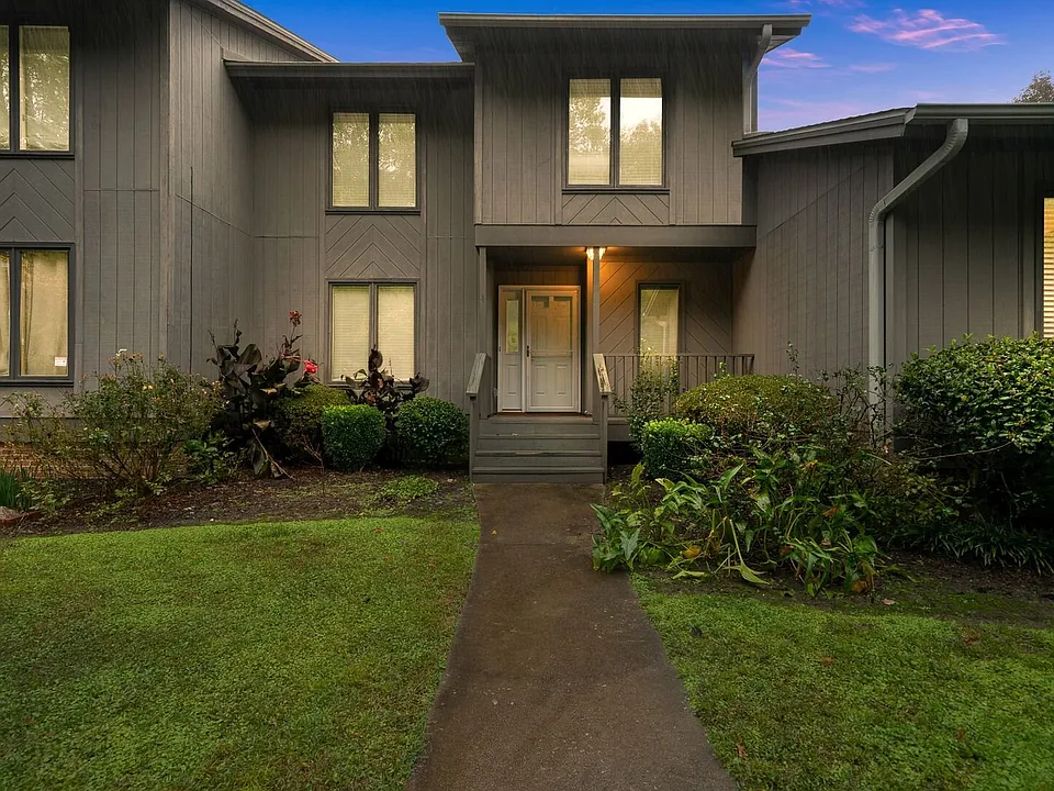4 Graystone Way