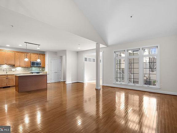 3rd image of 2788 Westminster Rd