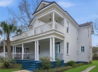 657 E Henry Street, Savannah, GA 31401