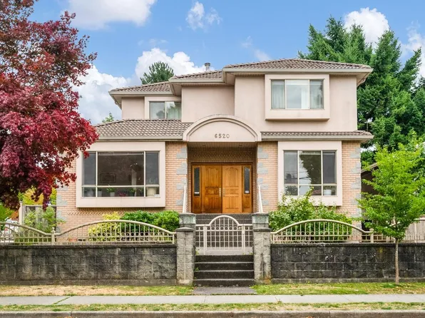 6520 Doman St, Vancouver, BC V5S 3H4