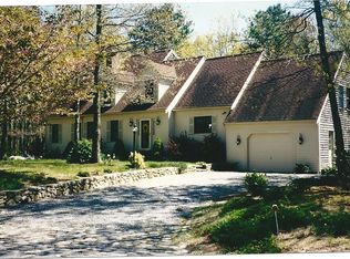 14 Bottom Ln, Sandwich, MA 02563