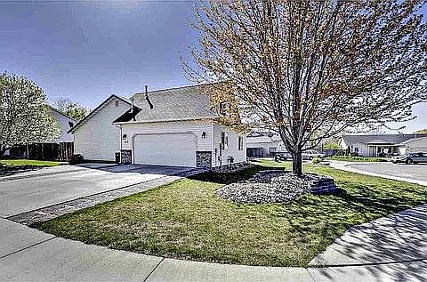 1st image of 413 N Copper River Dr
