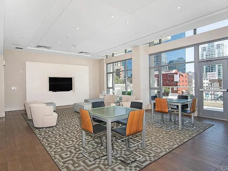 575 6th Ave #1301 — Photo 22