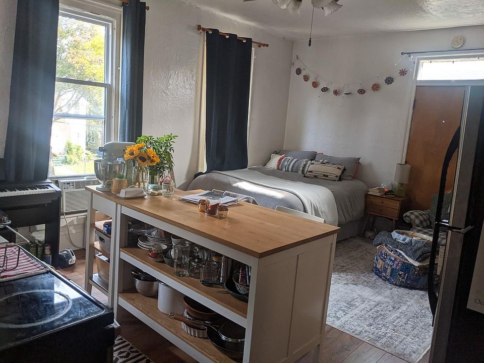 Studio #4 - fully leased for 2026-27