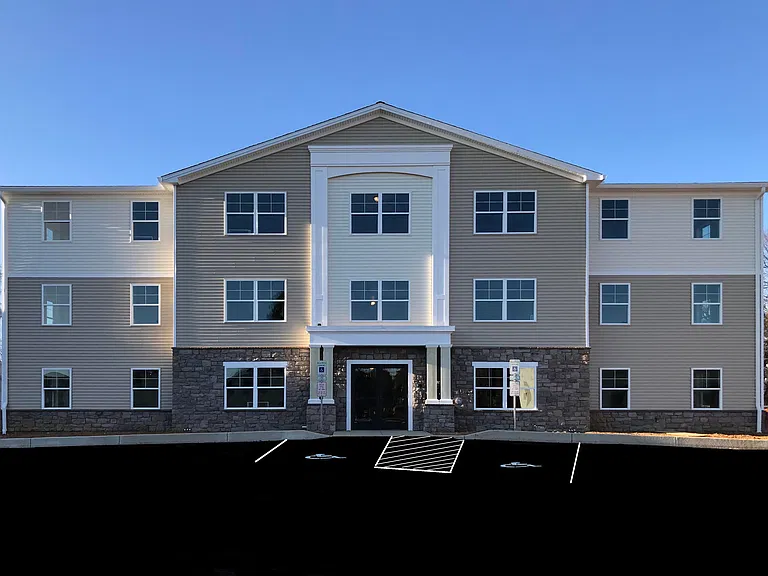 615A Geneva Dr #22 — Photo 1