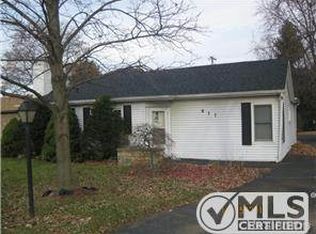 817 E Huron River Dr, Van Buren Township, MI 48111
