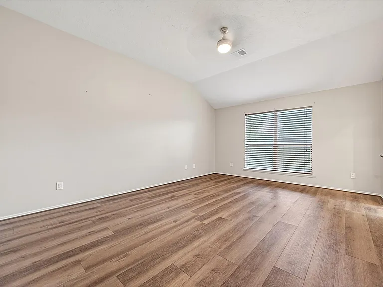 18499 Sunrise Pines Dr — Photo 21