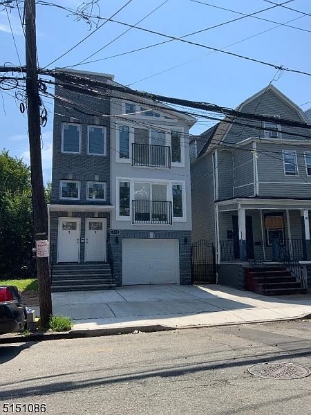 1st image of 118 Littleton Ave