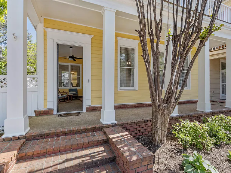 1012 River Currents Dr — Photo 3