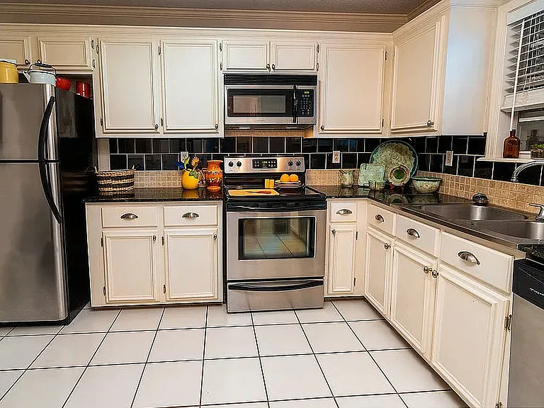 614 Huntington Pl — Photo 7