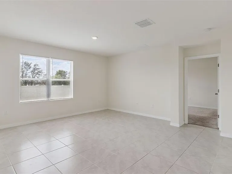 4373 Deleon St — Photo 3
