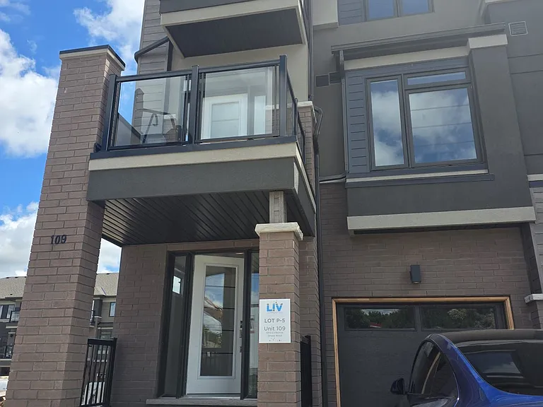 660 Colborne St W #109 — Photo 1