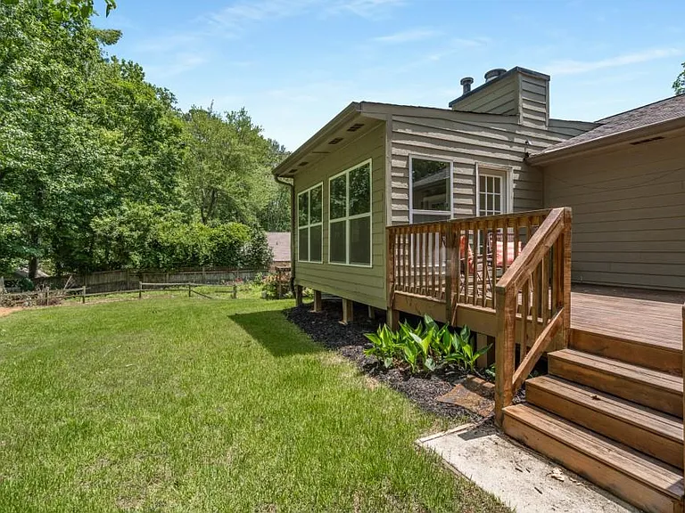 2795 Bentwood Dr — Photo 27