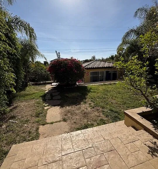 1126 Yale St — Photo 20