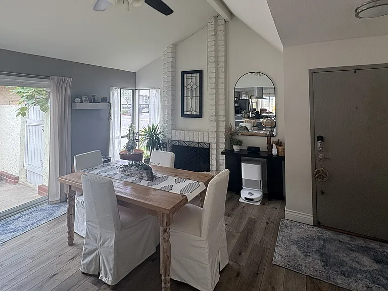 3142 Manistee Dr — Photo 5