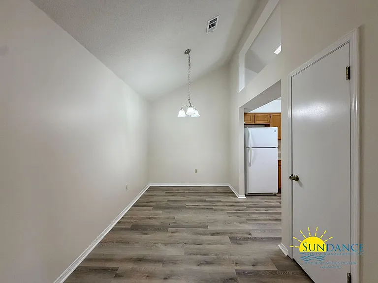 1867 Heartland Dr — Photo 5