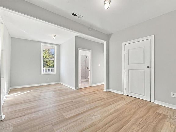 5th image of 103 E Glover St SW
